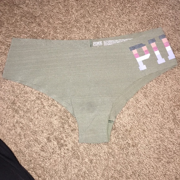 Victoria’s Secret pink no-show low rise cheekster - Picture 2 of 6